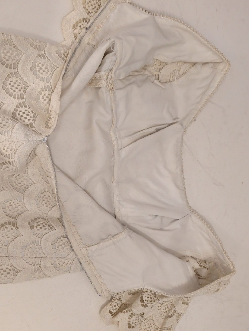 Vintage Cotton  Crochet Lace Mini Dress in Cream 60s 70s Scalloped Edge Lined - Picture 13 of 15